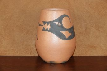 Signed Zuni Pueblo Pottery, Zunipot1