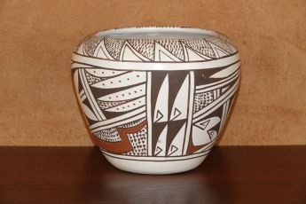 Signed Hopi Pottery, Hopipot11