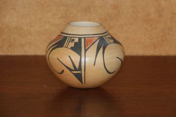 Signed Hopi Pottery, Hopipot23