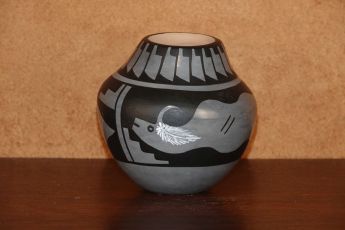 Signed Jemez Pueblo Pottery, Jemezpot10