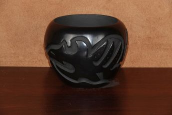 Signed Santa Clara Pueblo Pottery, SantaClarapot1