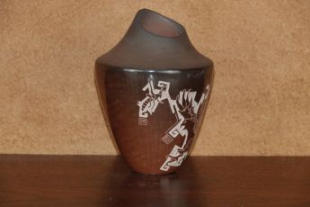 Signed Santa Clara Pueblo Pottery, SantaClarapot8