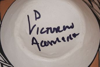 Signed Acoma Pottery, Acomapot13