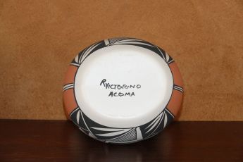 Signed Acoma Pottery, Acomapot21
