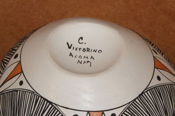 Signed Acoma Pottery, Acomapot22