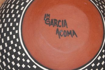 Signed Acoma Pottery, Acomapot7