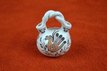Acoma pottery